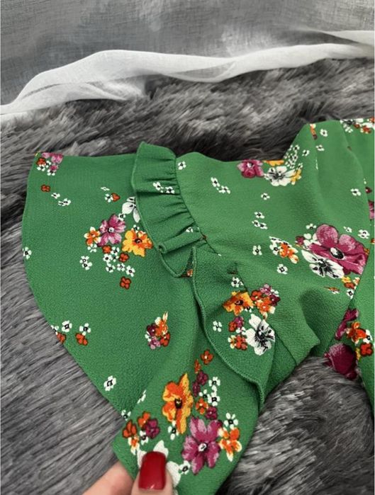 Блуза зеленого кольору