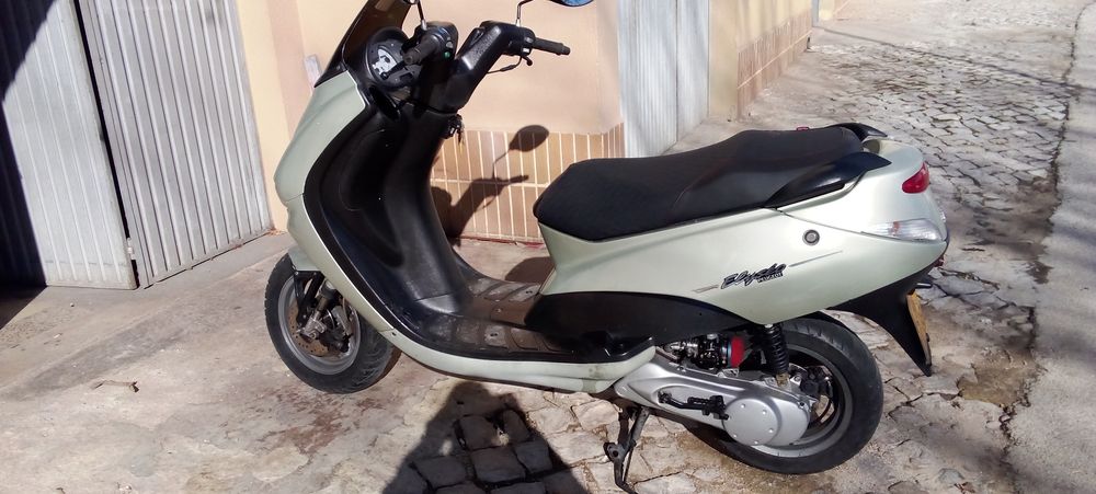 Scooter Peugeot elyseo 70 cc