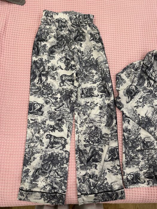 Продам пижаму р-S