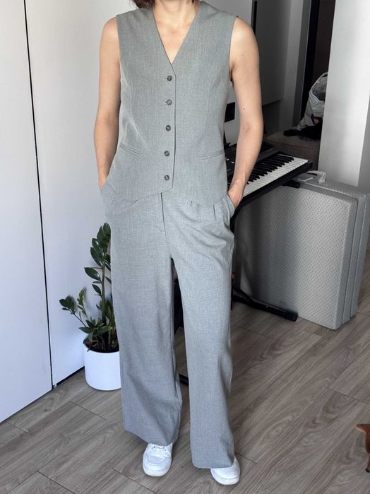 Cірий костюм arber