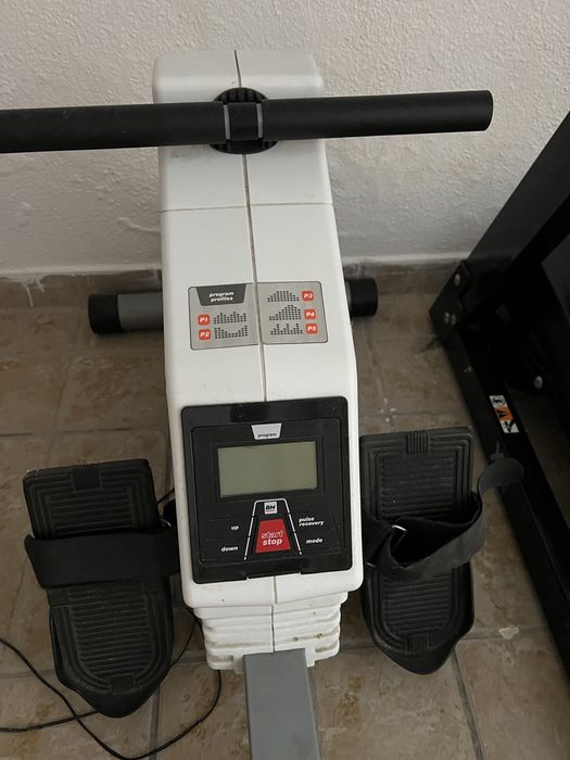 Maquina de remo - BH aquo home rower