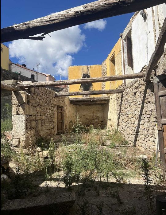 Casa em Ruínas Vilarinho da Castanheira