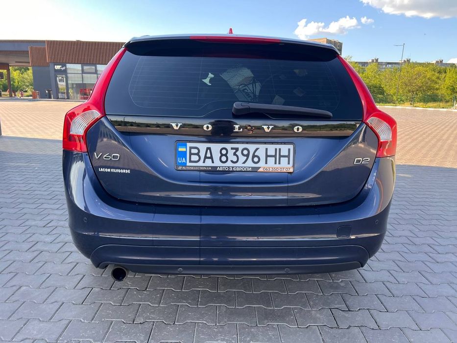 Продам власний Volvo V60 1.6 disel. Надійний французький двигун. Машина в гарному стані.