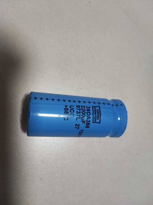 Конденсатори 2200мкф,100вольт