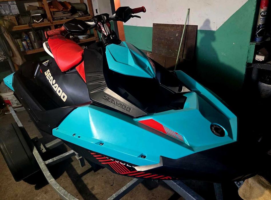 Skuter wodny Sea-Doo Spark Trixx 2up Przyczepka seadoo