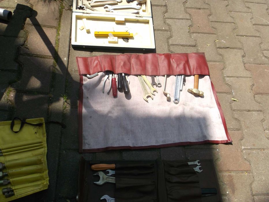 komplety kluczy samochodowych z epoki prlu