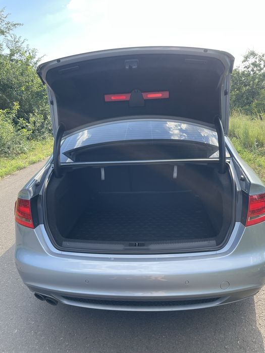 Audi A4, Ауді А4