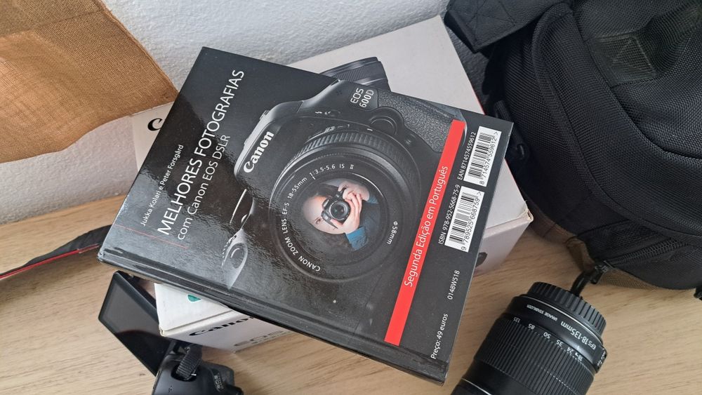Canon EOS 600D + 18-55mm + 18-135mm STM + Extras