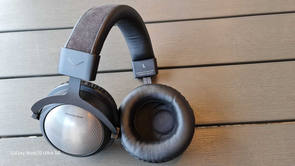 Auscultadores audiófilos Beyerdynamic T5p 3rd generation, com garantia