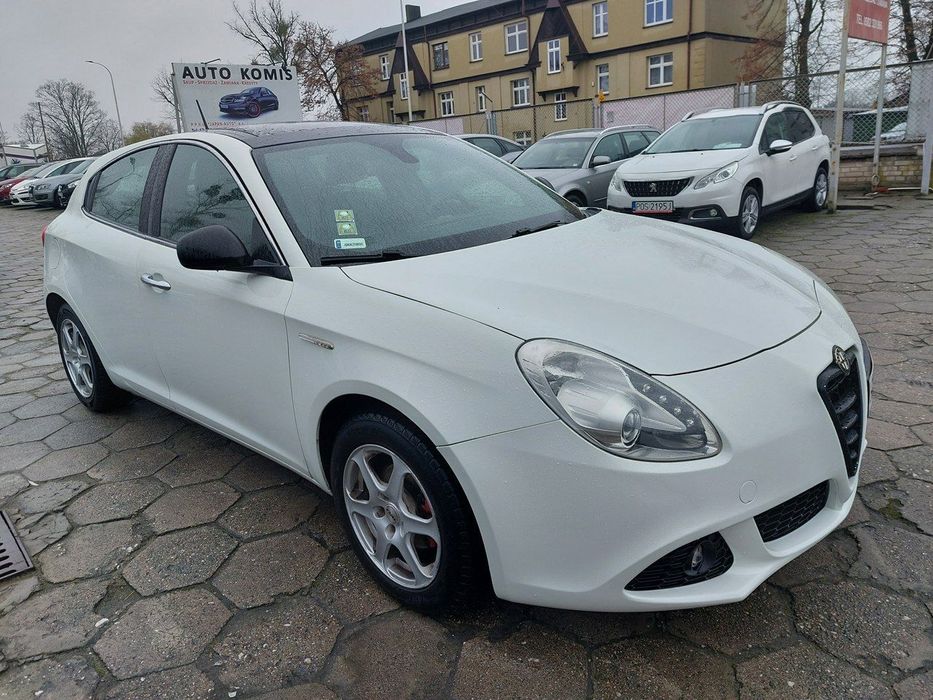 Alfa Romeo Giulietta 1,6 JTD 105 KM Klimatronic Skóra Zarejestrowany