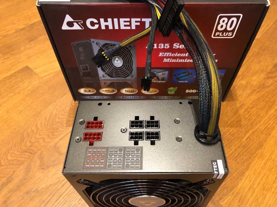 Блок живлення Chiefteac A135 Series APS-600C 80 Plus