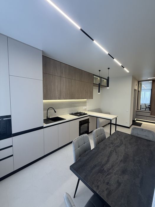 НОВА 2 кім. Квартира з ремонтом та меблями