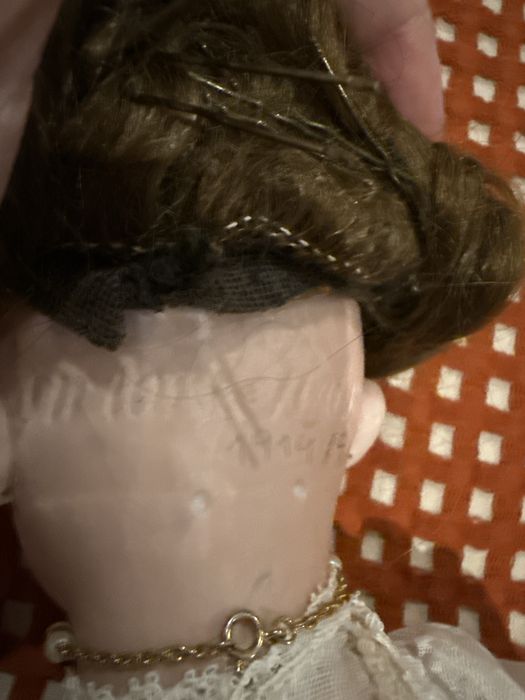 Boneca antiga Armand Marseille – porcelana alemã com mecanismo sonoro