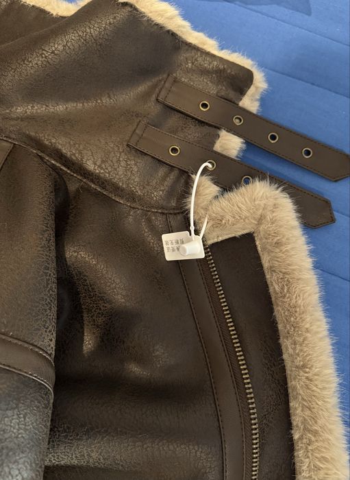 Blusão M Leon Kennedy Resident Evil 4