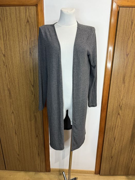 Cienki kardigan szary cienki szary sweterek narzutka