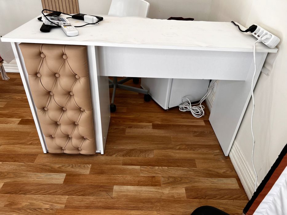 Mesa para manicure