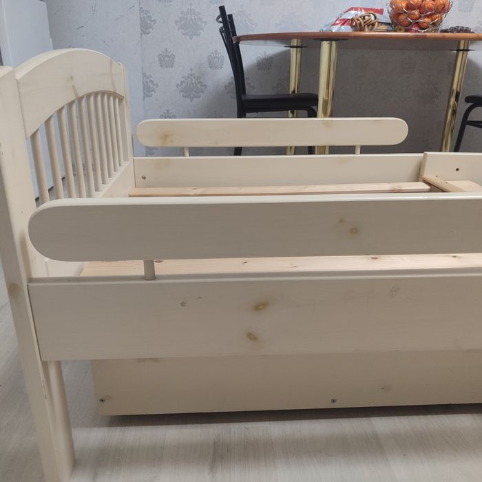 Продам детскую кроватку трансформер