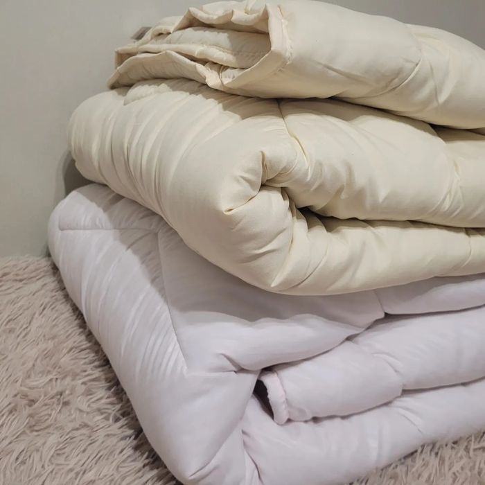 АКЦіЯ Ковдра з овечої вовни.Vladi
Фабричне тм "VLADI".
Ковдра з овечої