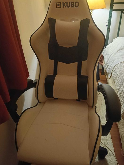 Cadeira gamming KUBO praticamente nova