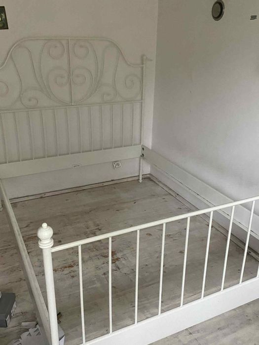 Łóżko metalowe białe 140x200