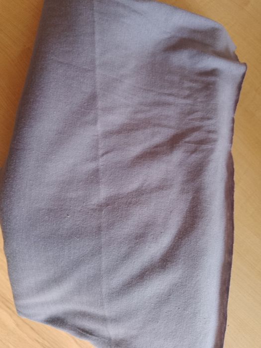 Kupon materiału bezszwowego , lila. Na 2 spódnice.