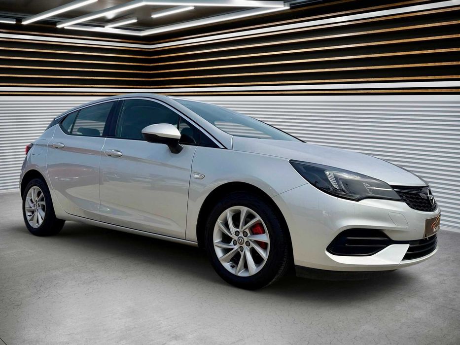 Opel Astra Edition 1.2T 130cv Pele+Carplay - c/Garantia - 197€ p/mês