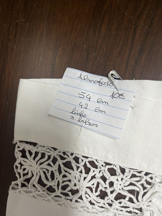 Almofada antiga linho com renda de bilros