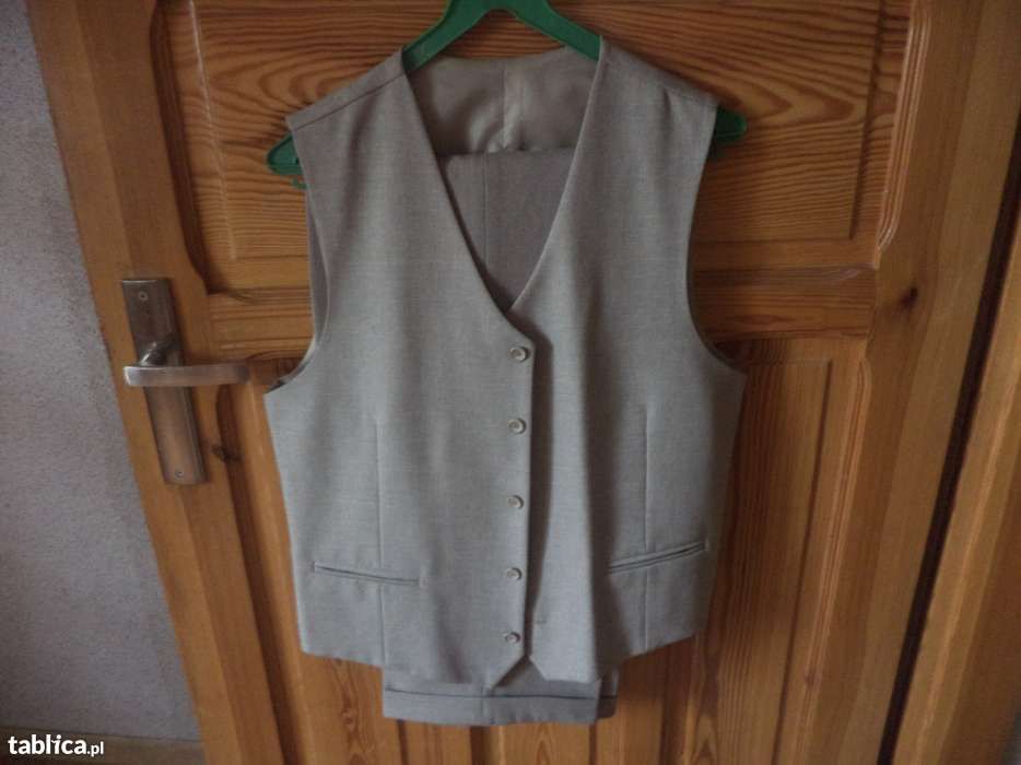 garnitur trzy częściowy