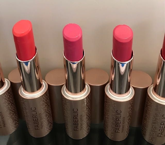 Batons longa duração Faberlic - Super Preço