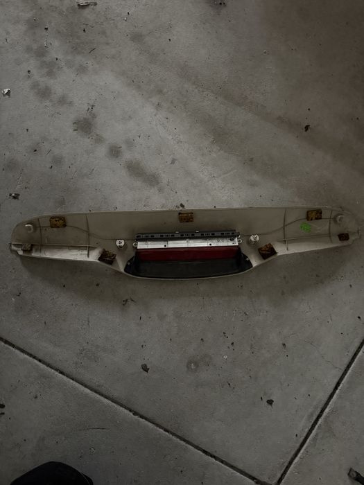 Spoiler / Friso Superior da Mala Fiat 500 (com 3º Stop)