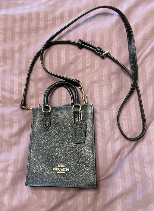 Сумочка под телефон coach mini /оригинал /новая н.кожа