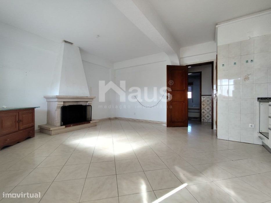 Apartamento T3 3º Andar — Montijo E Afonsoeiro, Setúbal