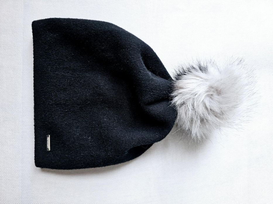 Czapka Monnari jak nowa