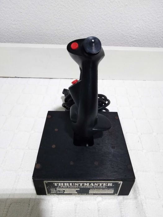 Joystick Thrustmaster Pro Flight Control System