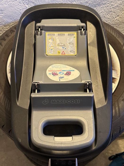 База Maxi Cosi iso-fix FamilyFix