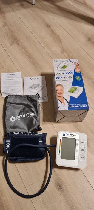 Ciśnieniomierz elektroniczny OROMED ORO-M10 COMFORT