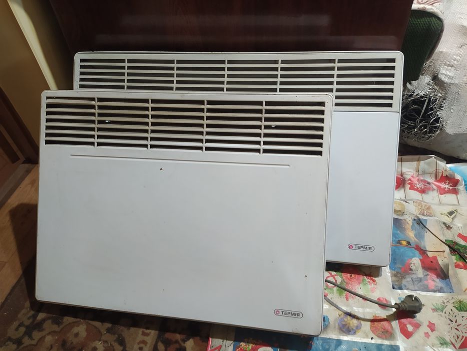 Массажер  для ног.Конвектор обогреватель Термия.