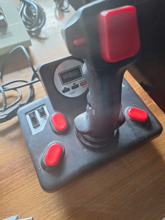 Joystick Quickjoy SUPERBOARD  SV-125 do Commodore,Amiga, SPRAWNY, Najtaniej!!