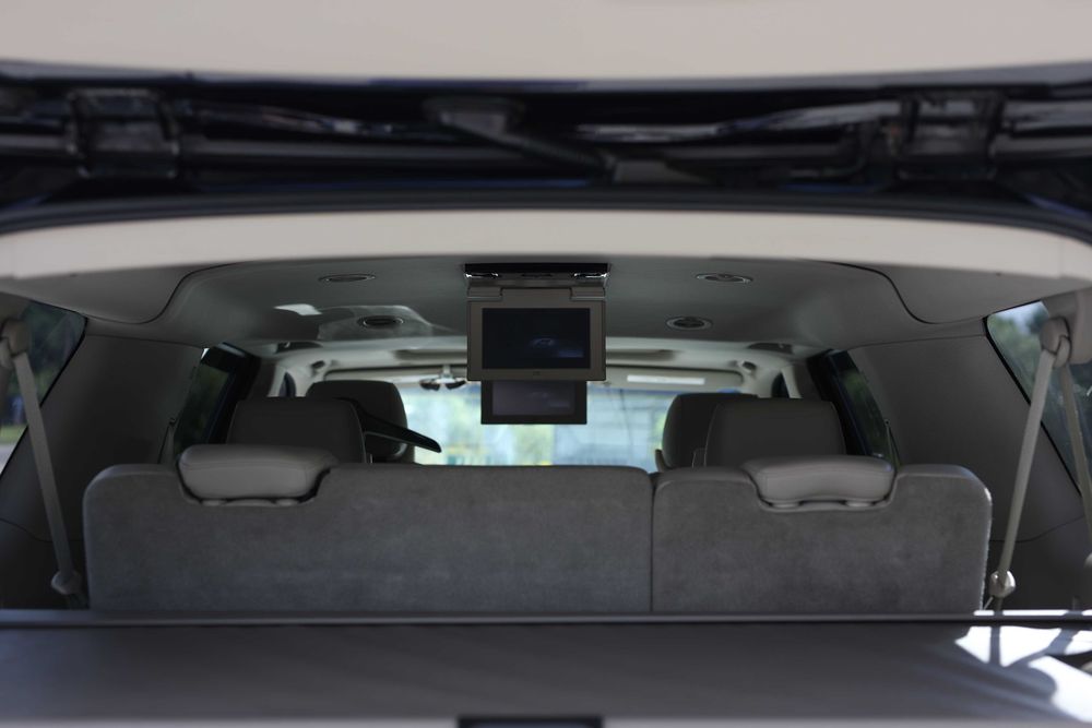 Cadillac Escalade ESV Luxury AWD 2015
