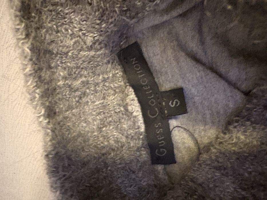 Sukienka długa Guess.