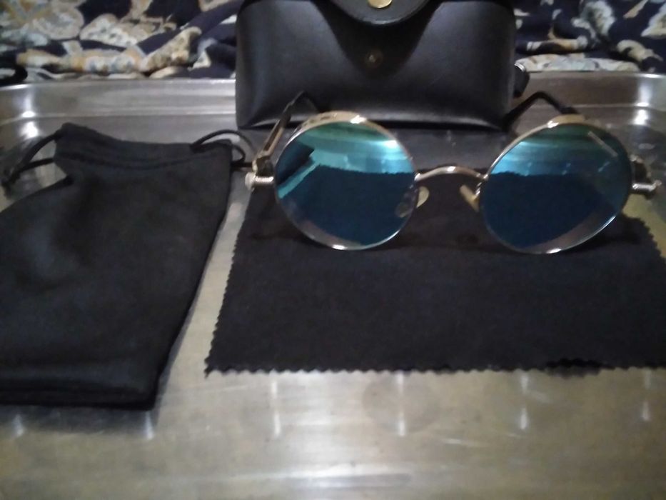 Ретро очки полароид унисекс  , не залипуха . Цена 1000 гр шт