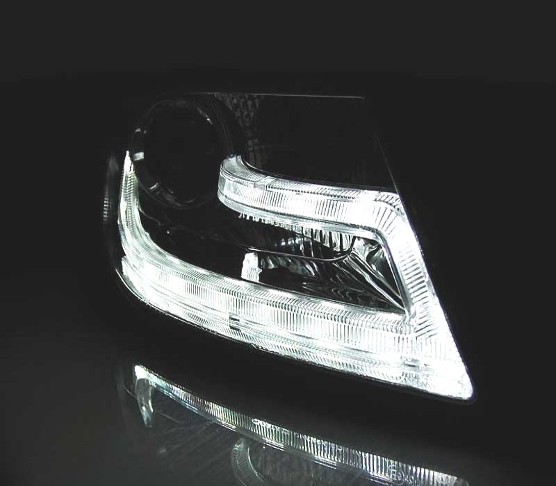 FARÓIS FRONTAIS AUDI A4 B8 07-11 LUZ DIURNA LED DRL FUNDO PRETO