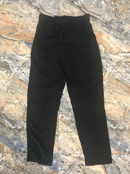 Czarne zwiewne spodnie ze sznurkiem eleganckie nietypowe