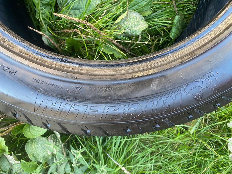 255/50/19 мішелін