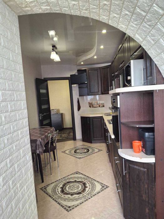 Продам 1к квартиру на вул. Гетьмана Мазепи 6830