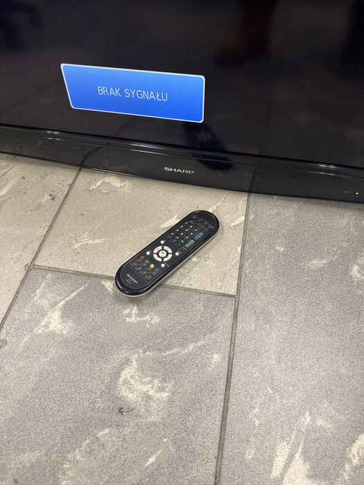 Telewizorl 32 cale SHARP model LC-32FB510E