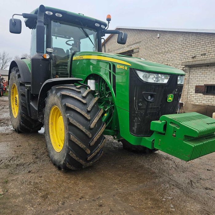 Трактор колісний John Deere 8345 R
