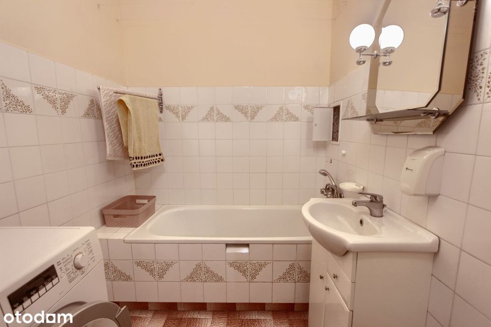 Ładne 3 pokojowe z kuchnią i dużym balkonem. Blok otoczony zielenią - View 5