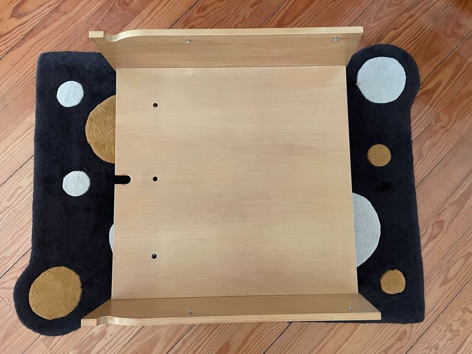 Extendable wooden and tempered glass living room table64585241329539122