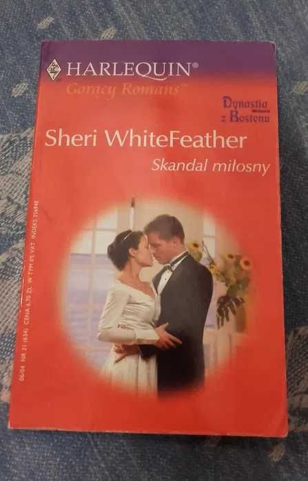 Skandal miłosny gorący romans Harlequin firma media kolorowe magazyny
